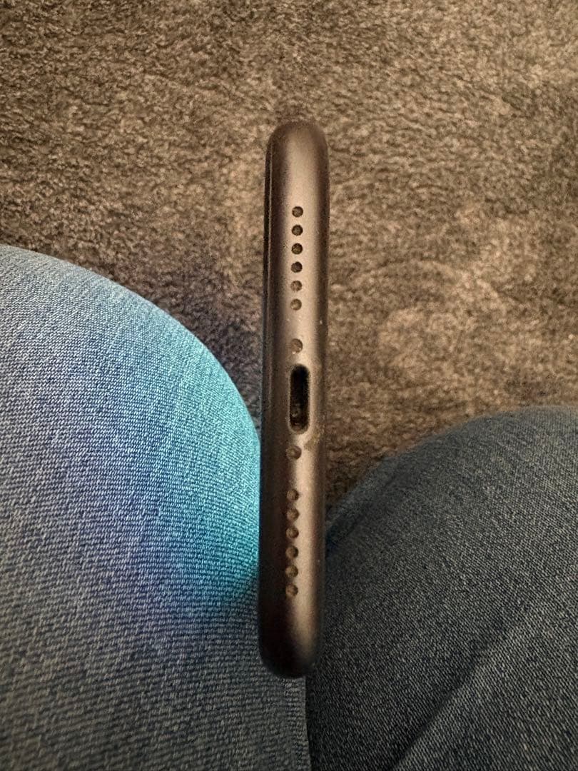 iPhone 11 64GB ブラック　　訳あり　オマケ付き