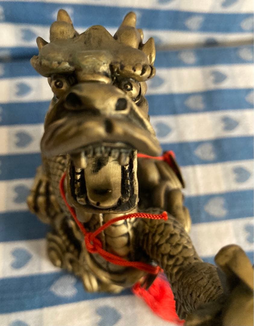 風水 開運 玉を捧げる龍 金属製 迫力ある重量感 財力強運を引き寄せる置物