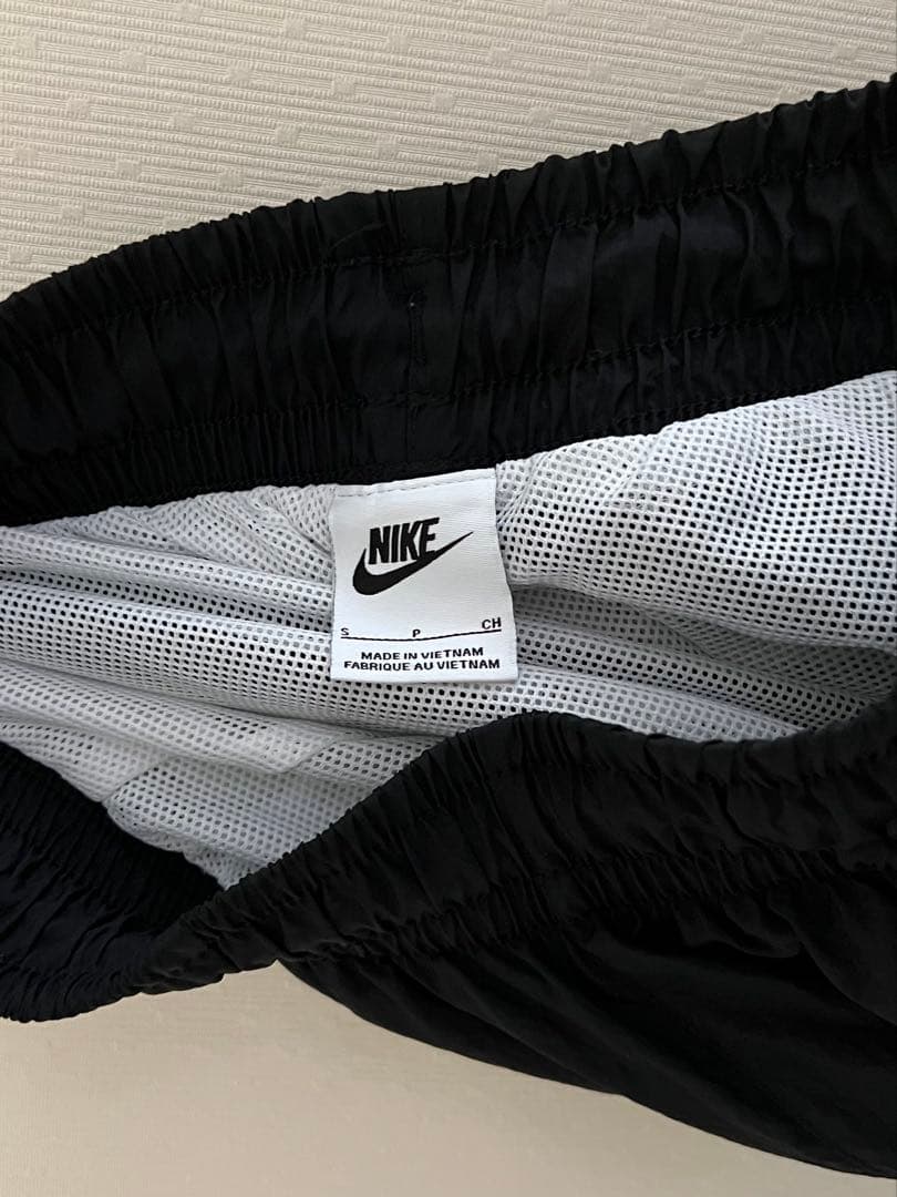 最終値下げ中‼️レア‼︎ 早い者勝ち‼︎《NIKE》ナイキ ウィンドブレーカー 黒 S