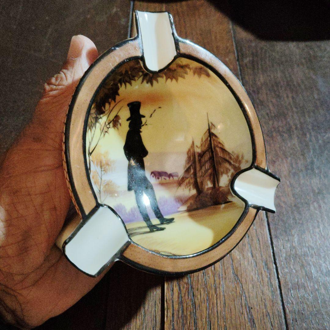 森村製オールドノリタケ、日本製 陶器 灰皿 シルエットデザイン