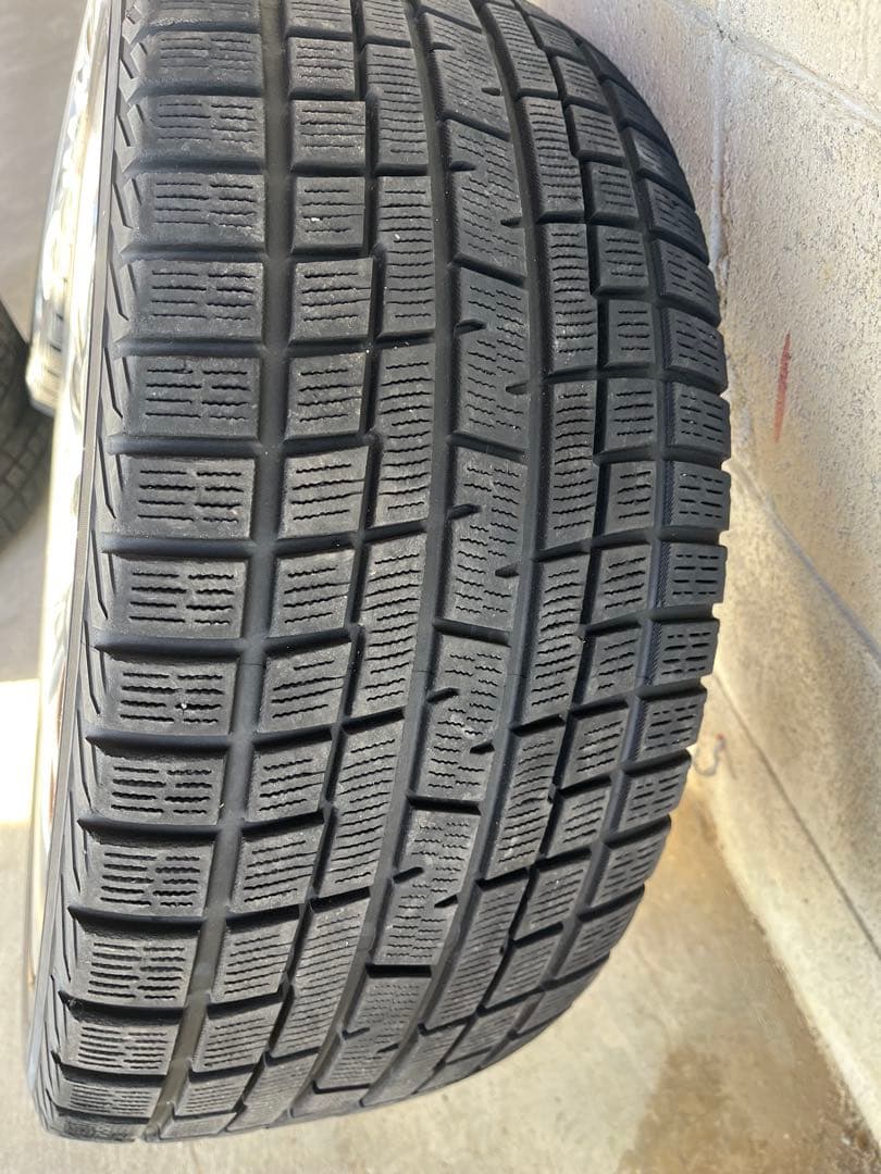 カールソン19インチホイルスタッドレスタイヤセット