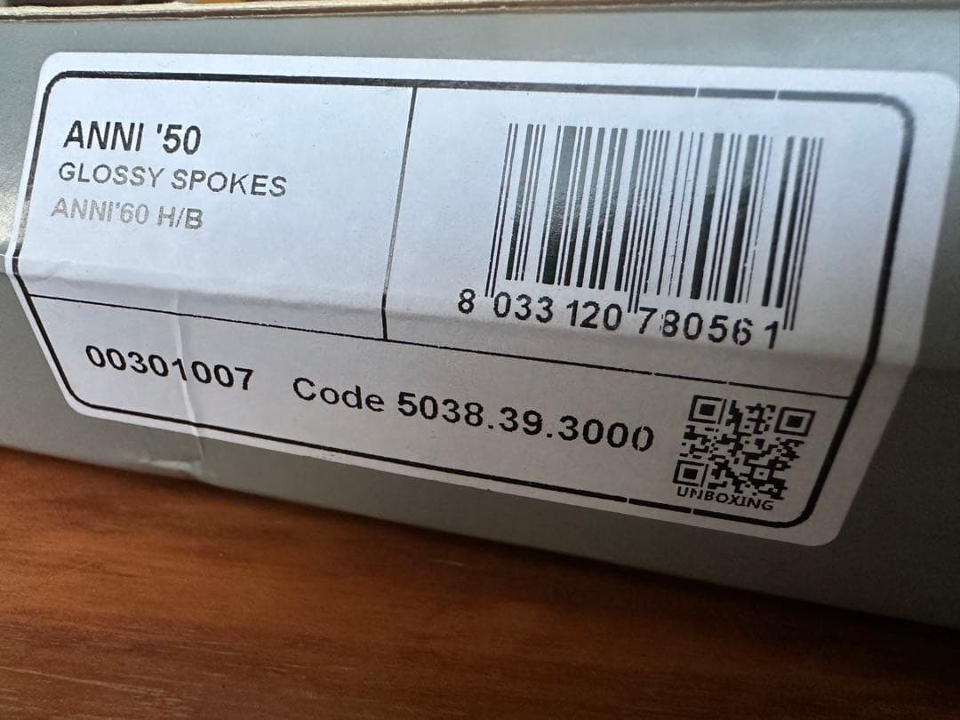 ナルディ　ウッドステアリング アニバーサリーモデル 380mm ランクル未使用品