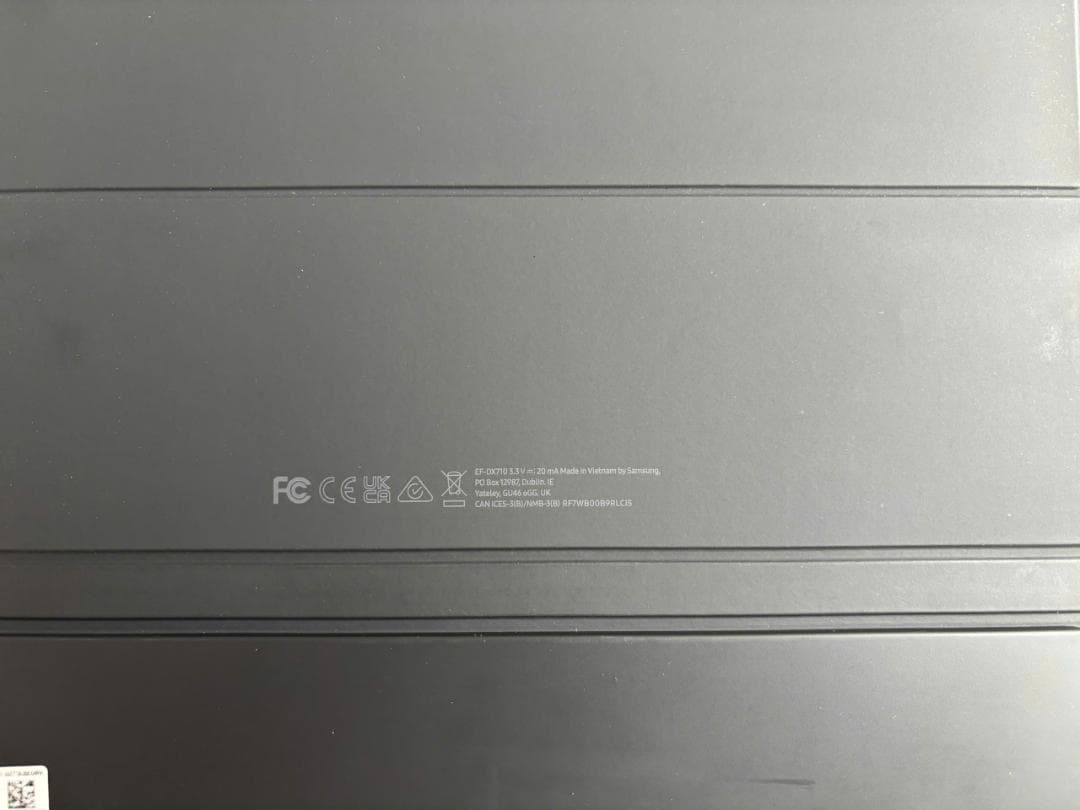 Galaxy Tab S9 FE + キーボード付き タブレットカバー