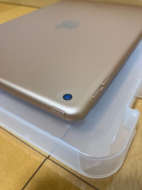 Apple iPad 第6世代 32GB wifiモデル ゴールド