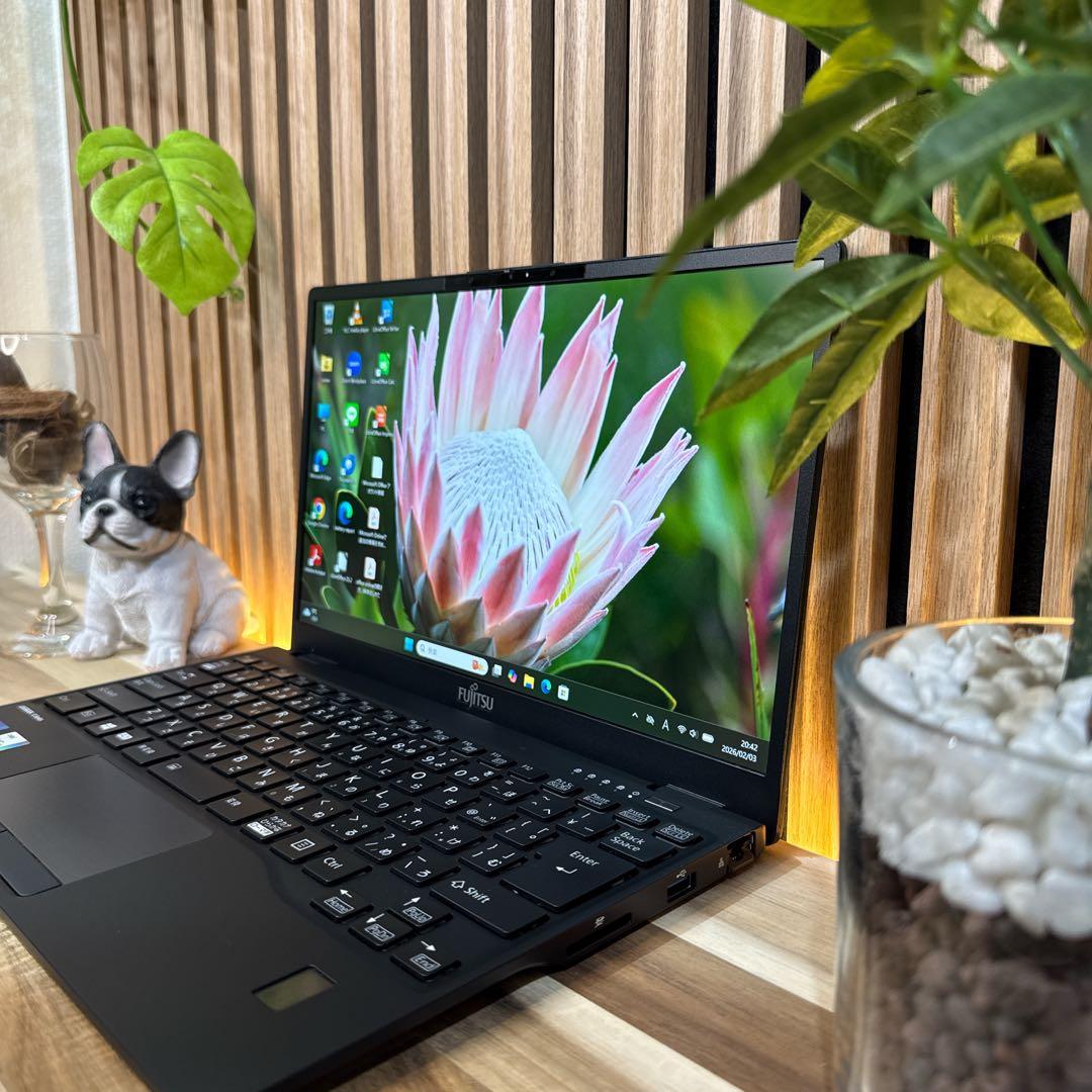 極美品‼️LIFEBOOK☘️最高峰i7☘第11世代☘️フルHD☘最新ノートパソコン