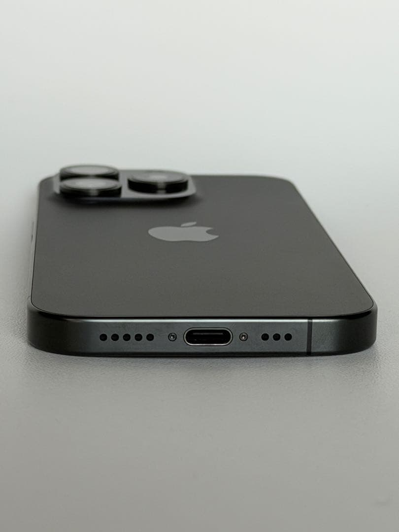 極美品iPhone15Pro 512GB ブラックSIMフリー,カメラカバー