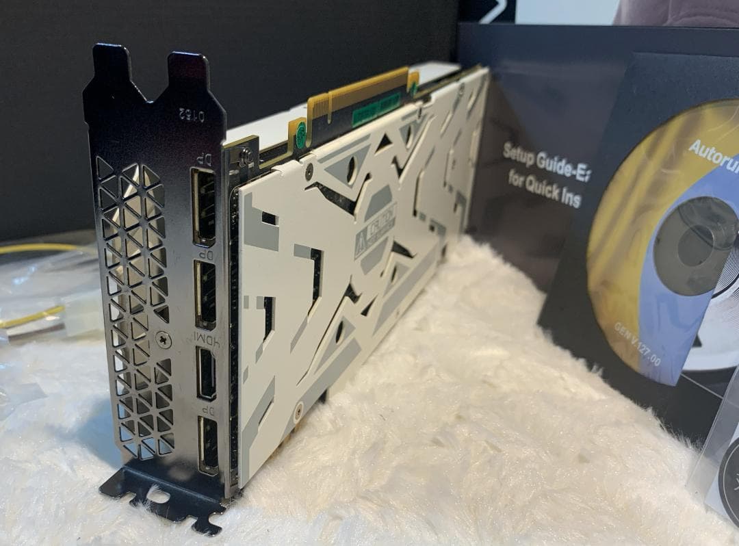 グラフィックボード・グラボ・ビデオカード GALAX GTX 1080 Ti EXOC White 11GB