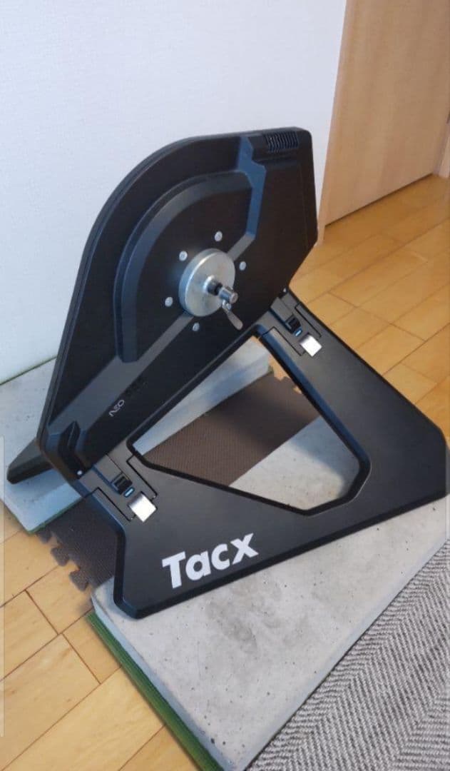 Tacx neo スマートローラー