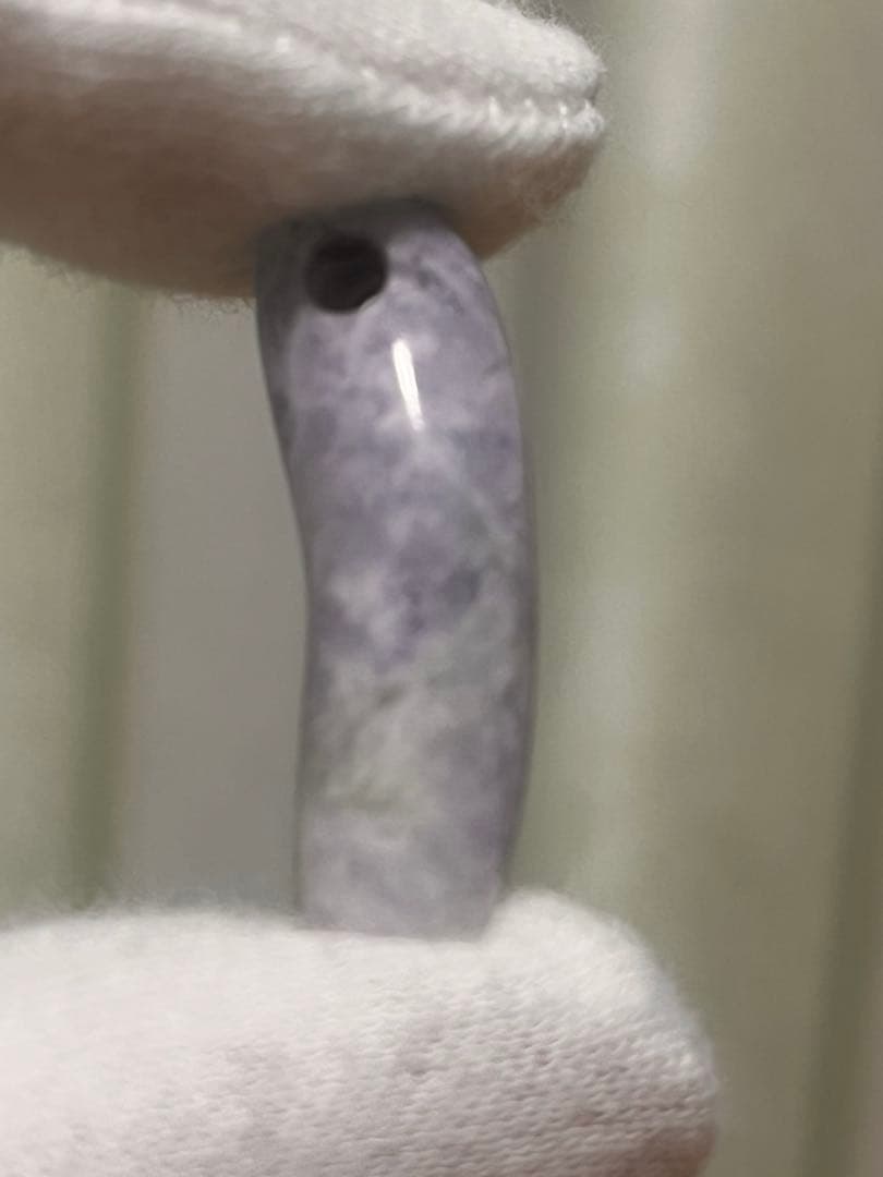 糸魚川翡翠　勾玉　金山谷産　陽春作