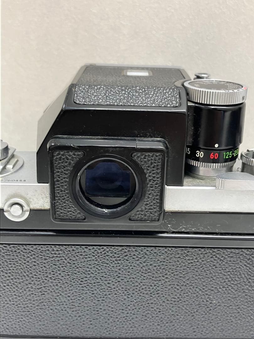 Nikon F 一眼レフカメラ Nikkor 50mmレンズ付き　【A566】