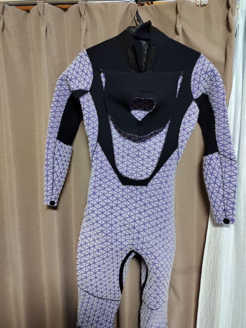 BILLABONG 3/3mmセミドライ ウェットスーツ　MLサイズ