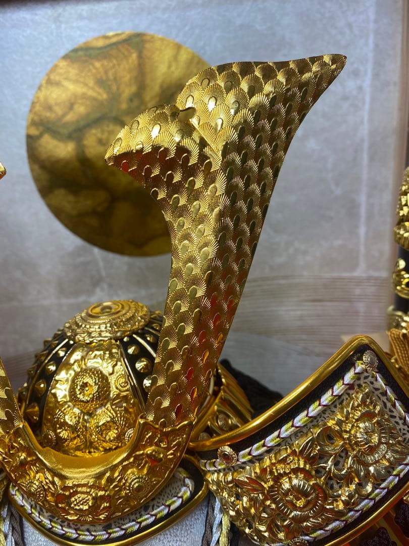 東京久月　五月人形　兜飾り　白木ガラスケース入