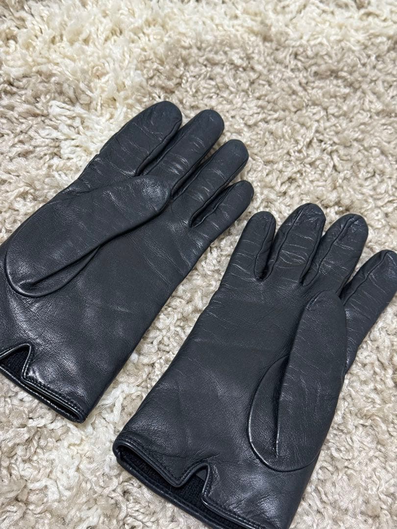 GUCCI ブラックレザー Gロゴ キルティング手袋