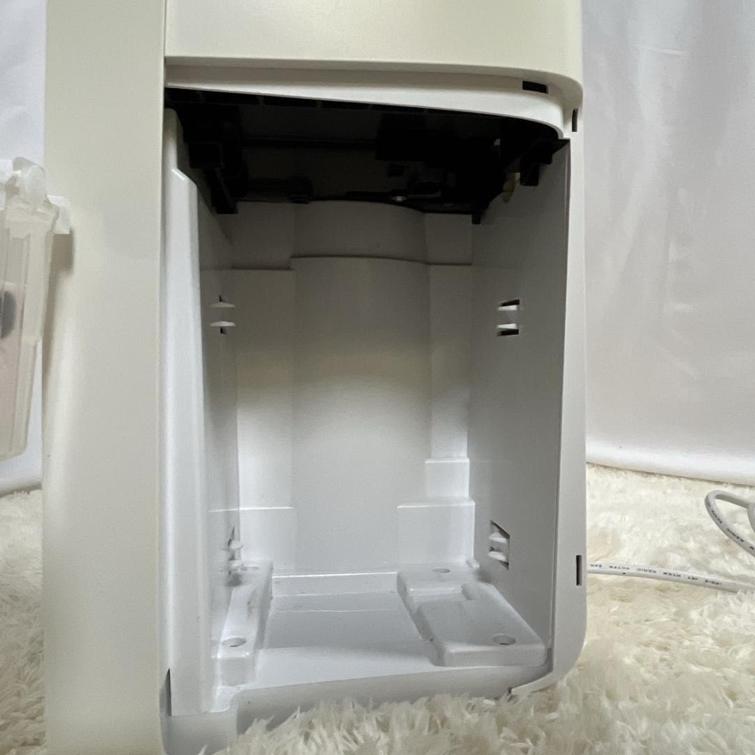 ☆人気☆ シャープ 除湿機 衣類乾燥 プラズマクラスター CV-J71W 白