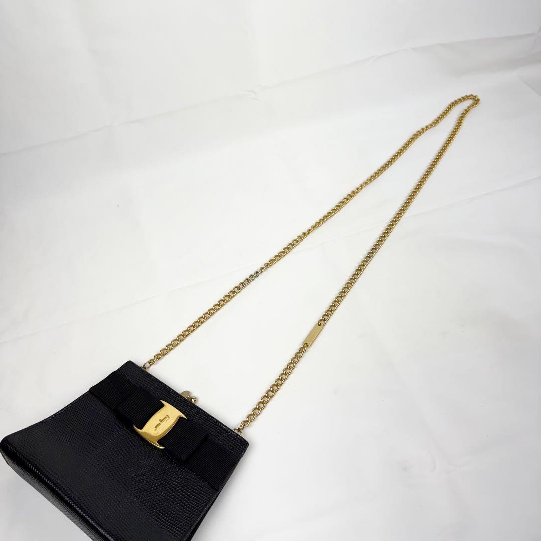 美品✨フェラガモ ショルダーバッグ ヴァラリボン リザード がま口 ゴールド 黒