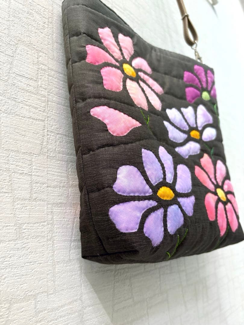 ハワイアンキルト　　　　　　ショルダーバッグ　コスモス