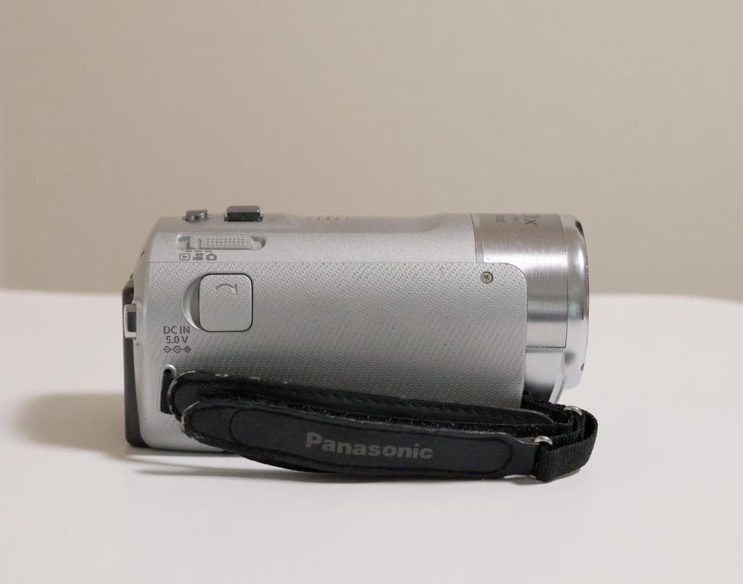 Panasonic HDC-TM85 フルハイビジョンビデオカメラ