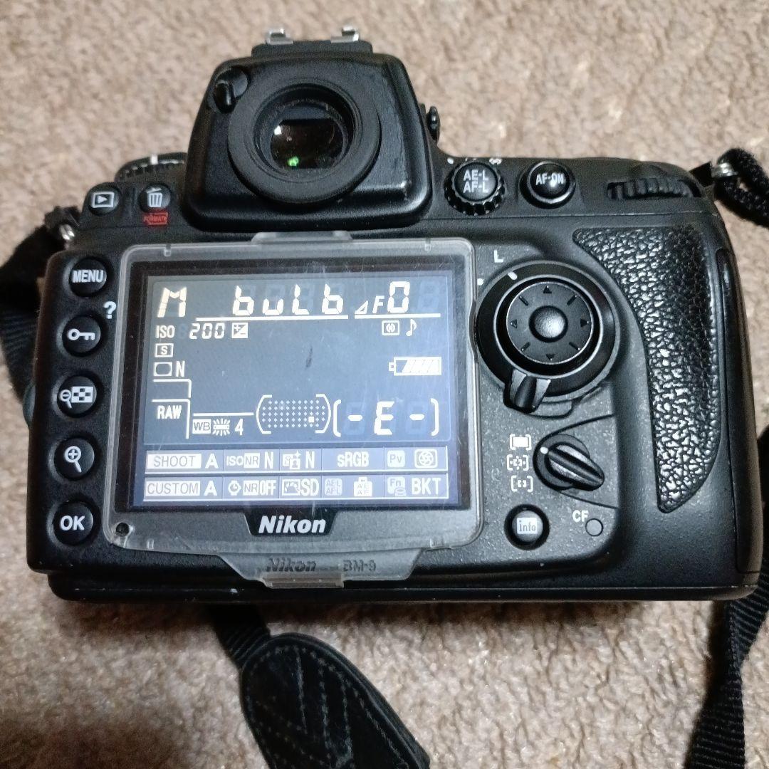 Nikon D700 バッテリーグリップ付き ミラー不具合