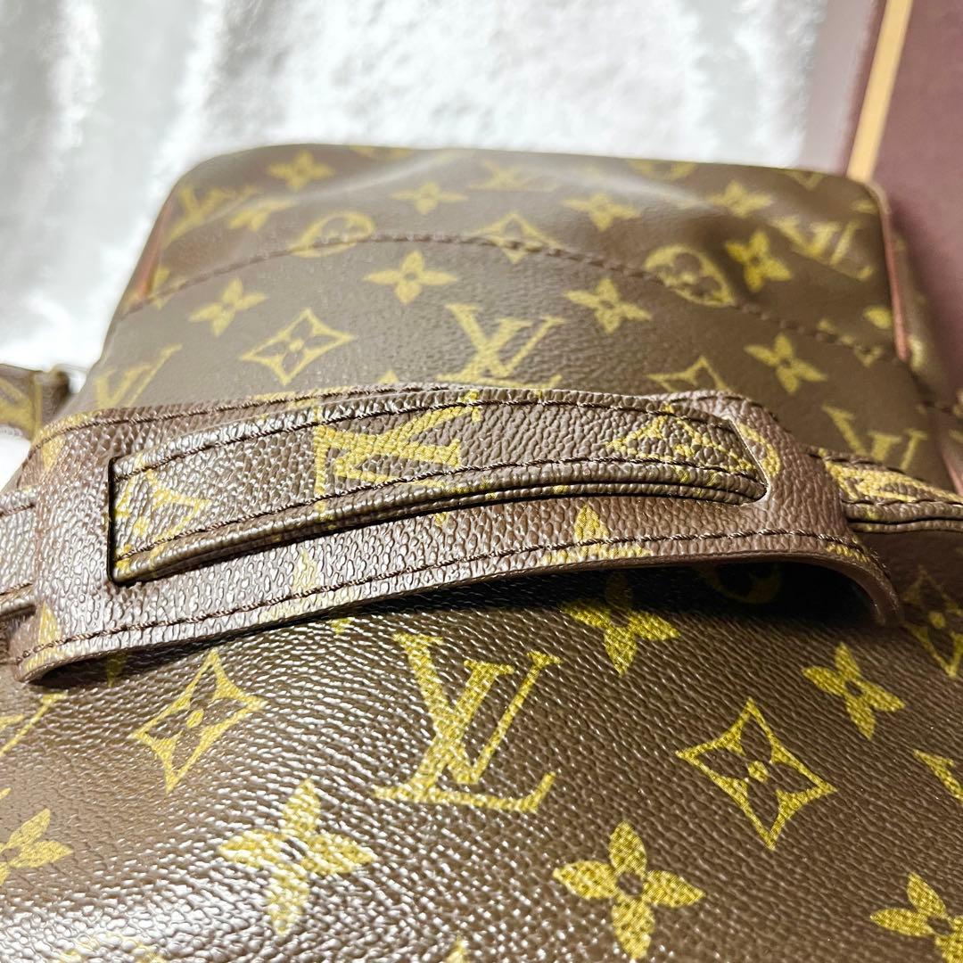 ルイヴィトン　ヴィンテージ 旧ダヌーブショルダーバッグ モノグラム 箱付き