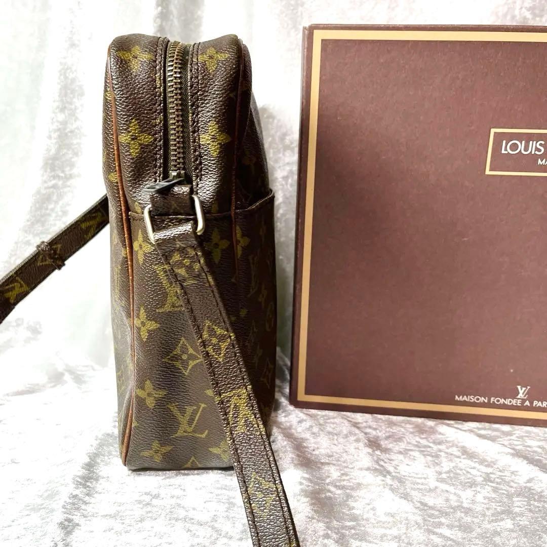 ルイヴィトン　ヴィンテージ 旧ダヌーブショルダーバッグ モノグラム 箱付き