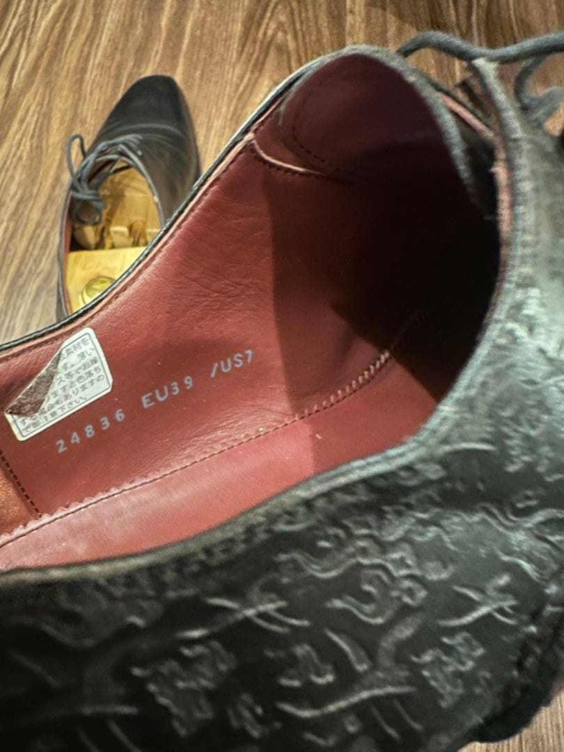 MAGNANNI スペイン製　レーザー刻印ホールカット