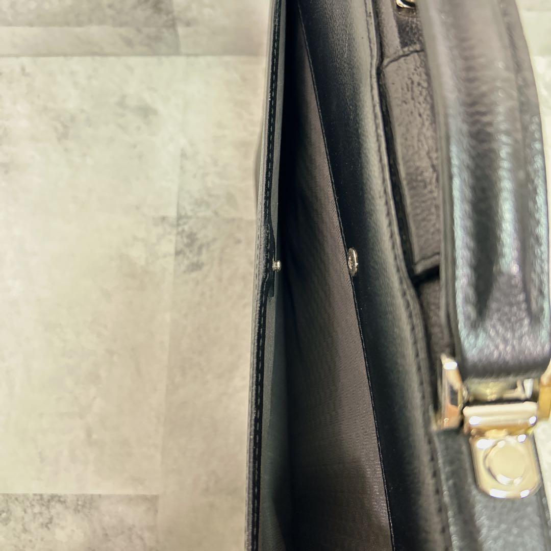 LANVIN ダレスバッグ 本革 2way レザー ブラック 黒 自立 鍵付き