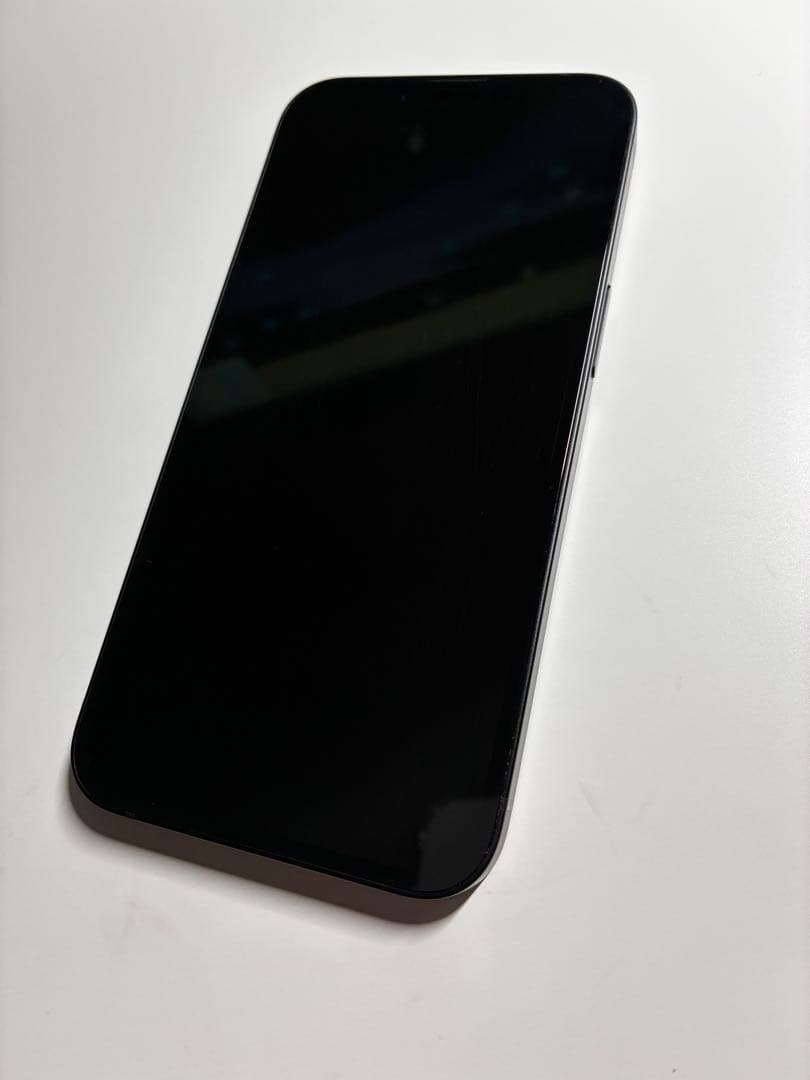 iPhone16e ほぼ新品 バッテリー100% 本体 esimフリー