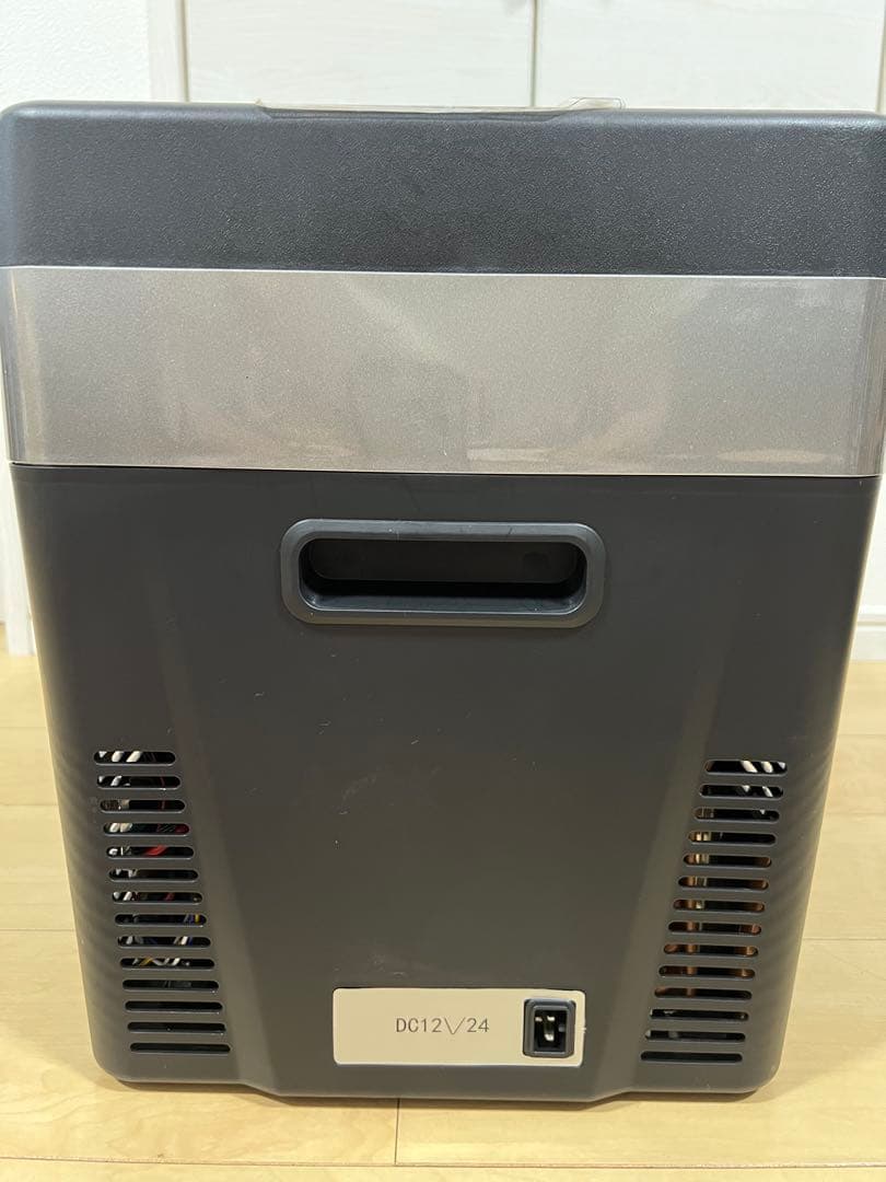 【美品】F40C4TMP ポータブル冷蔵 / 冷凍庫 12V / 24V車対応