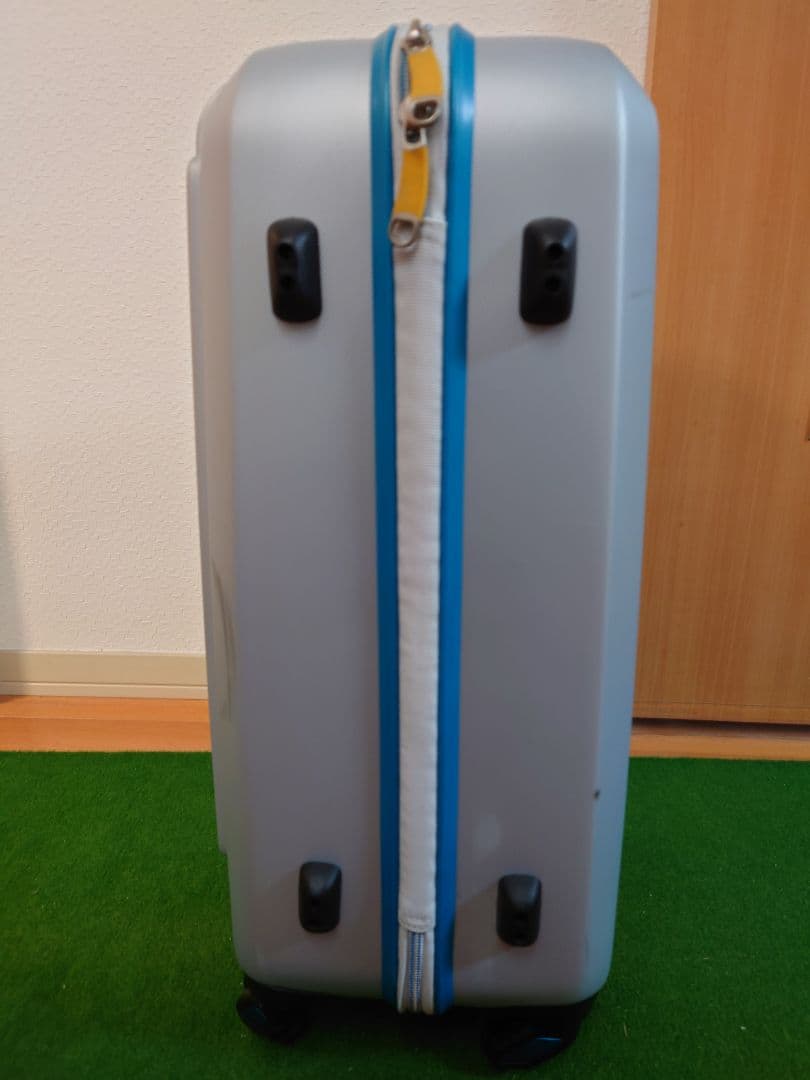 イノベーター　スーツケース　機内持ち込みサイズ