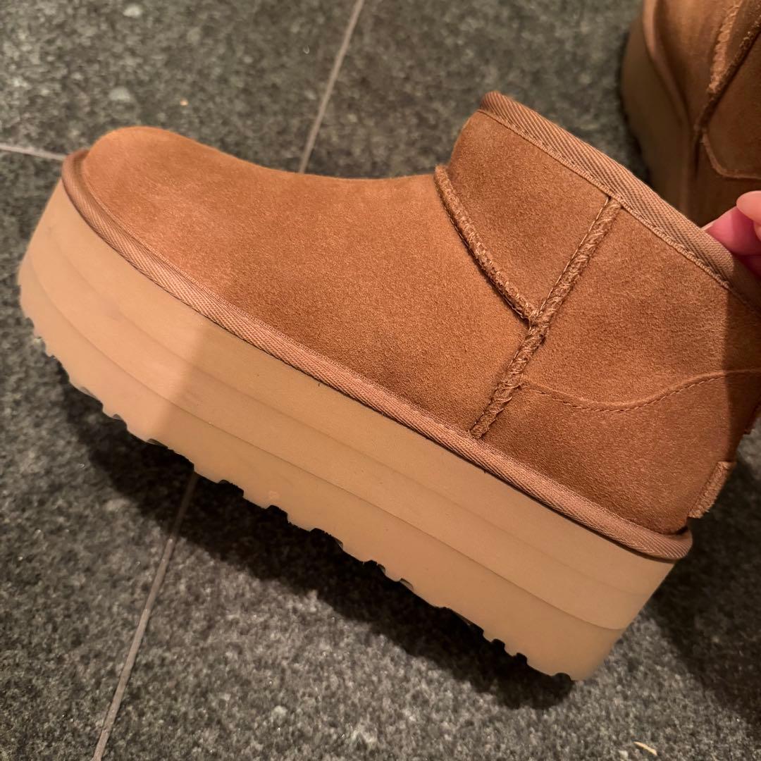 UGG クラシックウルトラミニ プラットフォーム ブラウン 24cm