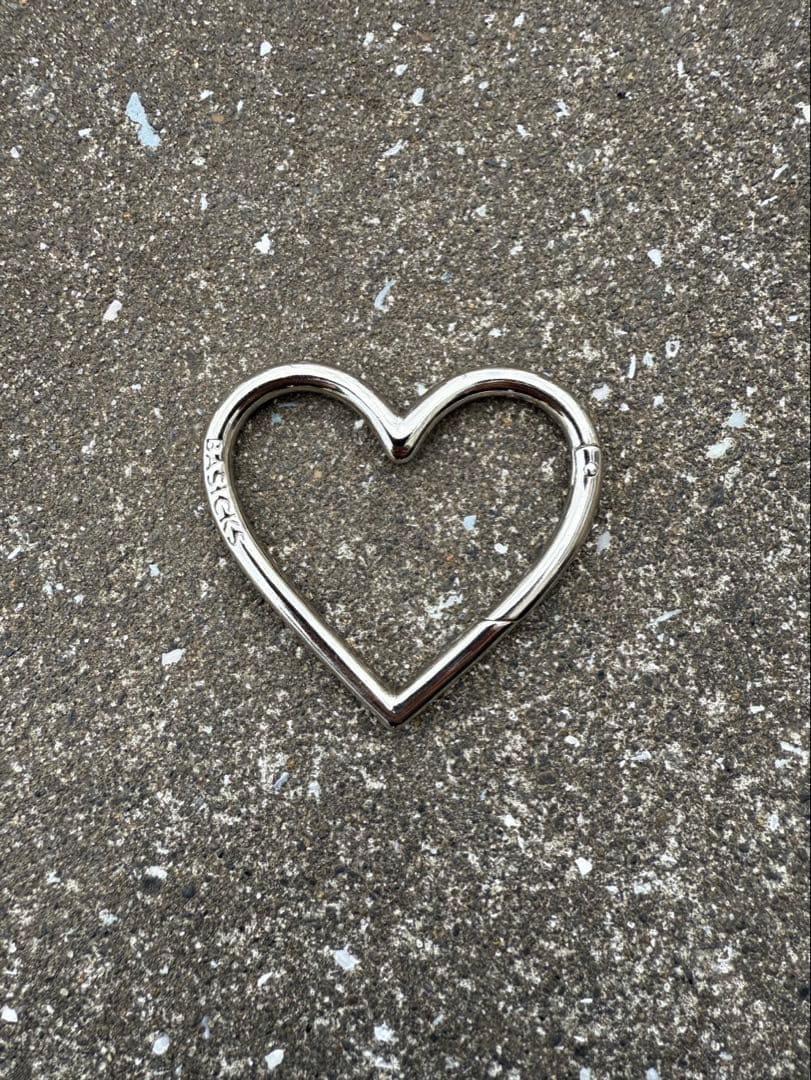 RADWIMPS 野田洋次郎着用 カラビナ