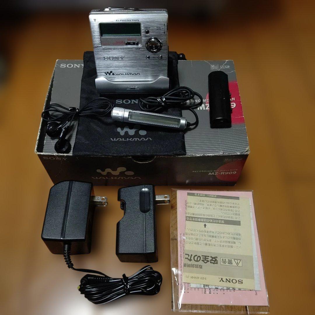 美品ほぼ完品 SONY レコーディングMDウォークマン MD-R909