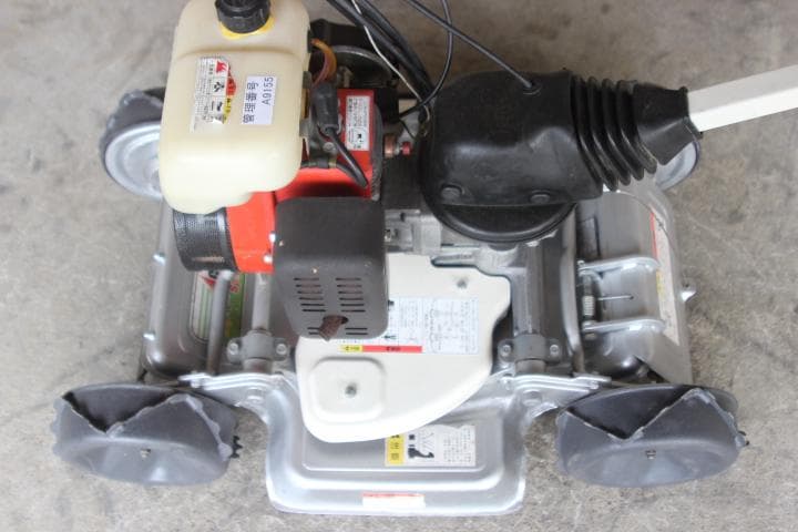 草刈機　オーレック　スパイダーモアー　SP850B　4WD　爪新品　斜面刈