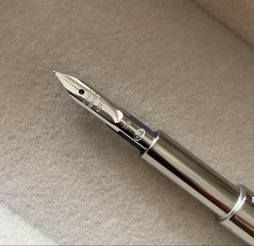 PILOT パイロット万年筆 キャップレス マットブラック EF(極細字)