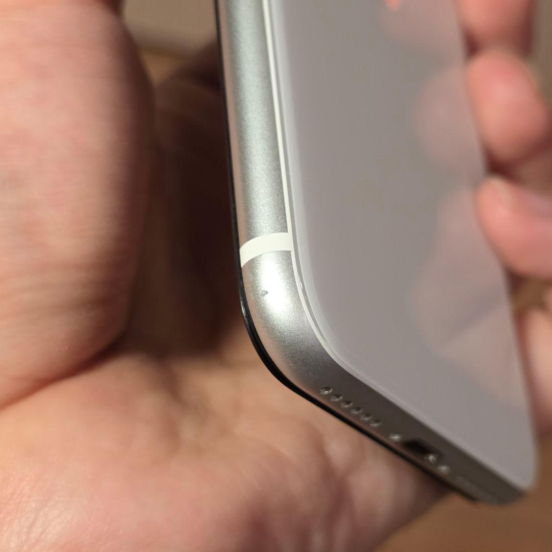 Apple iPhone SE（第2世代） 256GB ホワイト SIMフリー