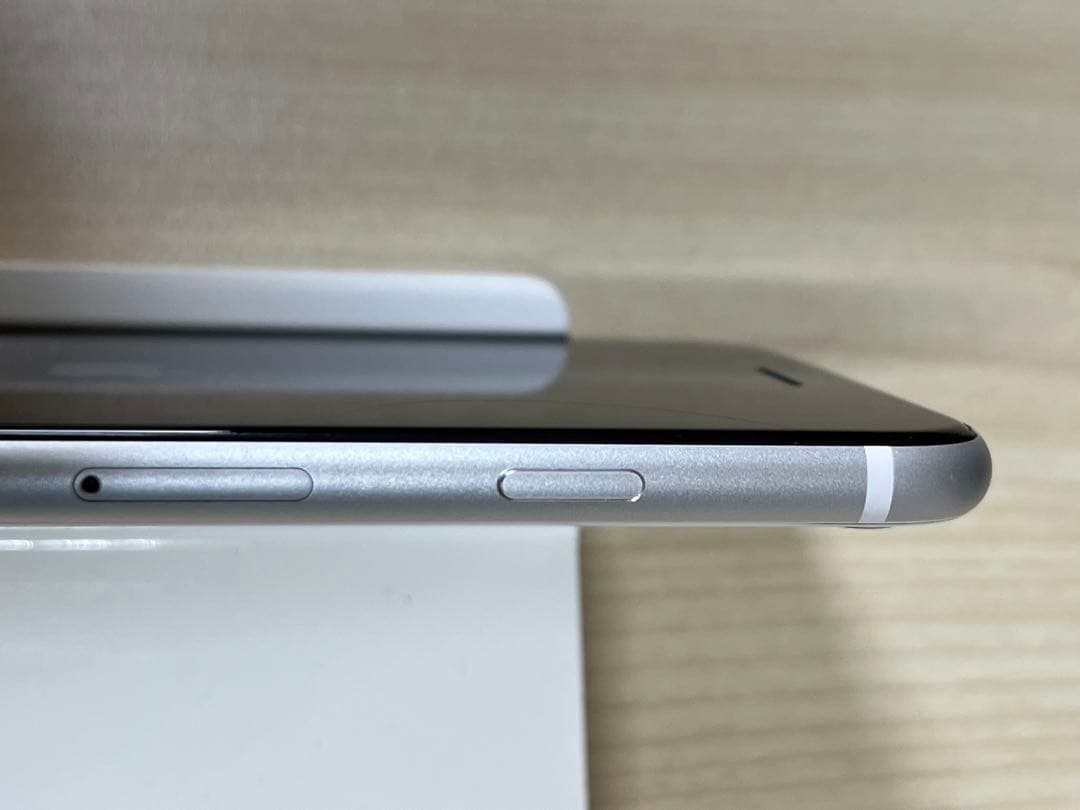 難あり iPhone SE 第2世代 (SE2) 128GB バッテリー82％