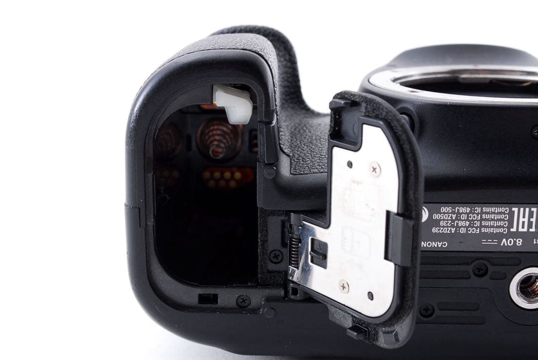 デジタル一眼レフカメラ　Canon EOS 6D Mark II標準レンズセット