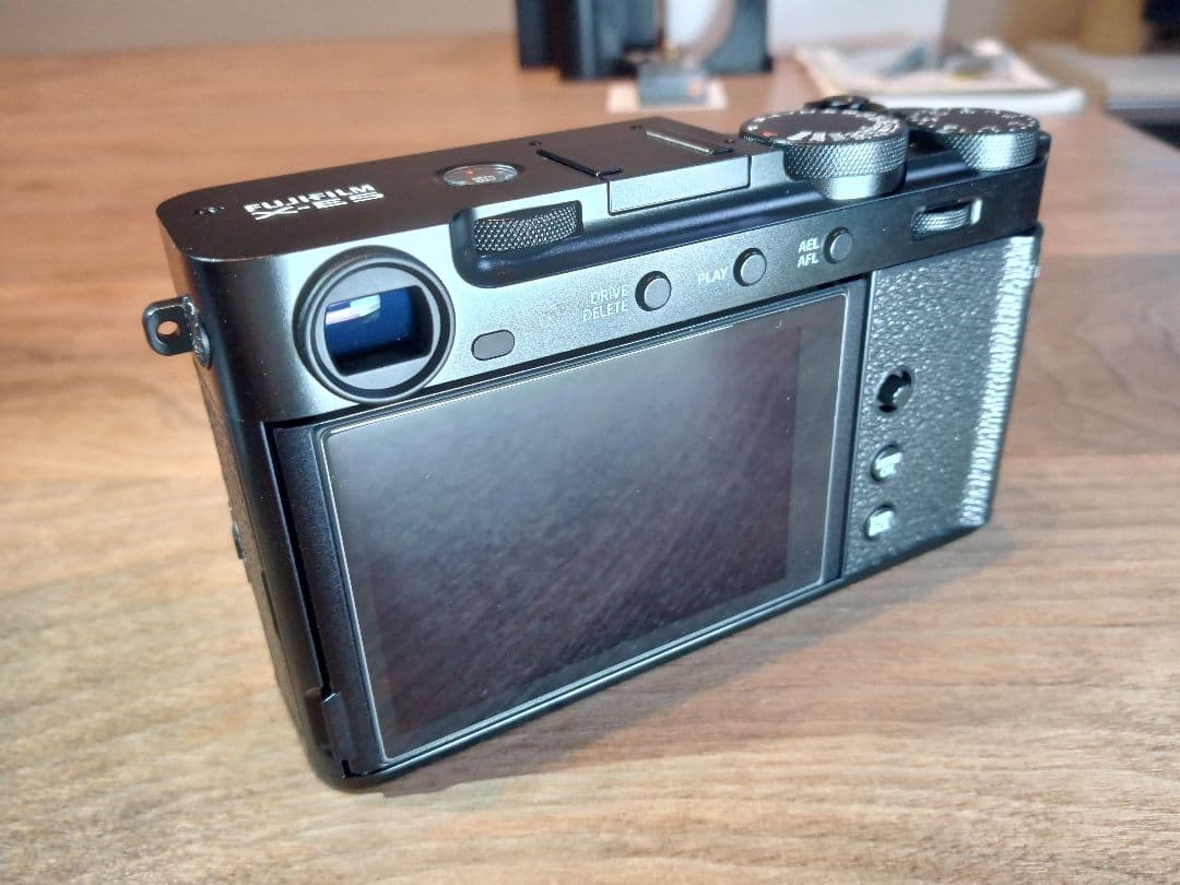 動作確認のみ【S数：2回】 新品 FUJIFILM X-E5 ボディ 返金保証付