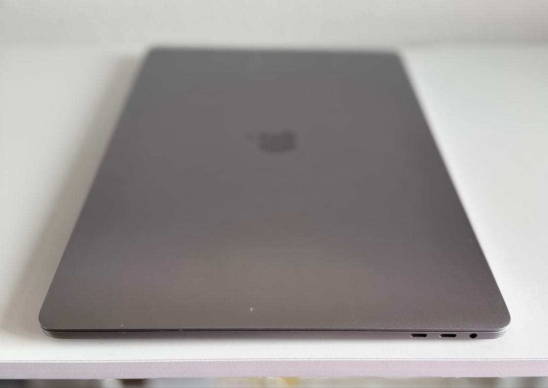 Macbook Pro 2019 15インチ Windows 11 Pro