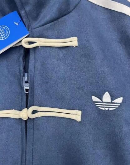 adidasアディダス 中国限定 蛇年トラックジャケット ネイビー Lサイズ”