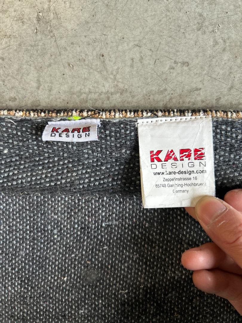 【廃番】KARE / カレ｜200x140cm｜アブストラクトラグ｜グレーライン