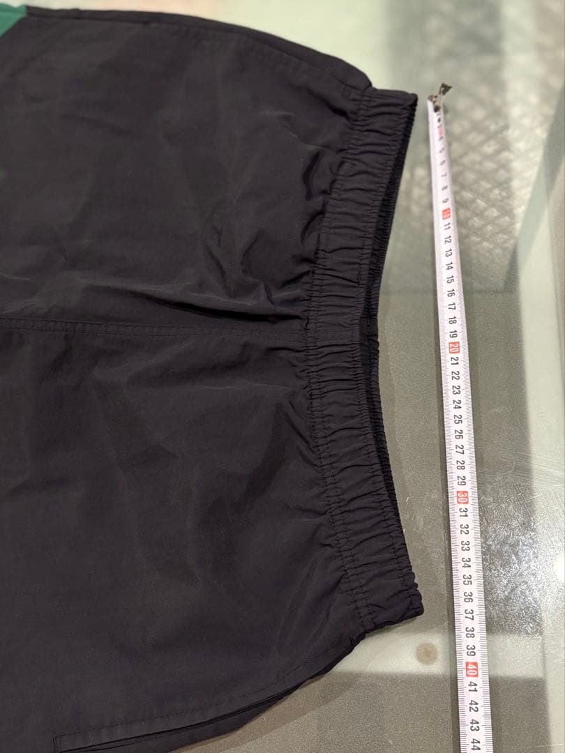 最終価格SUPREME ナイロンジャケット ブラック/グリーン