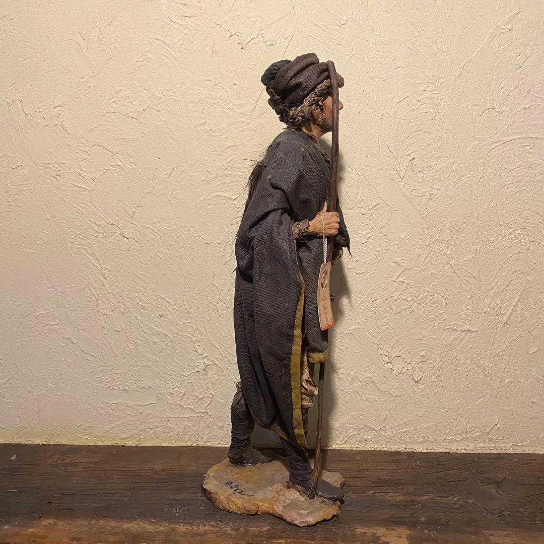 イタリア製 アンジェラ・トリピ作のテラコッタ（素焼き）人形