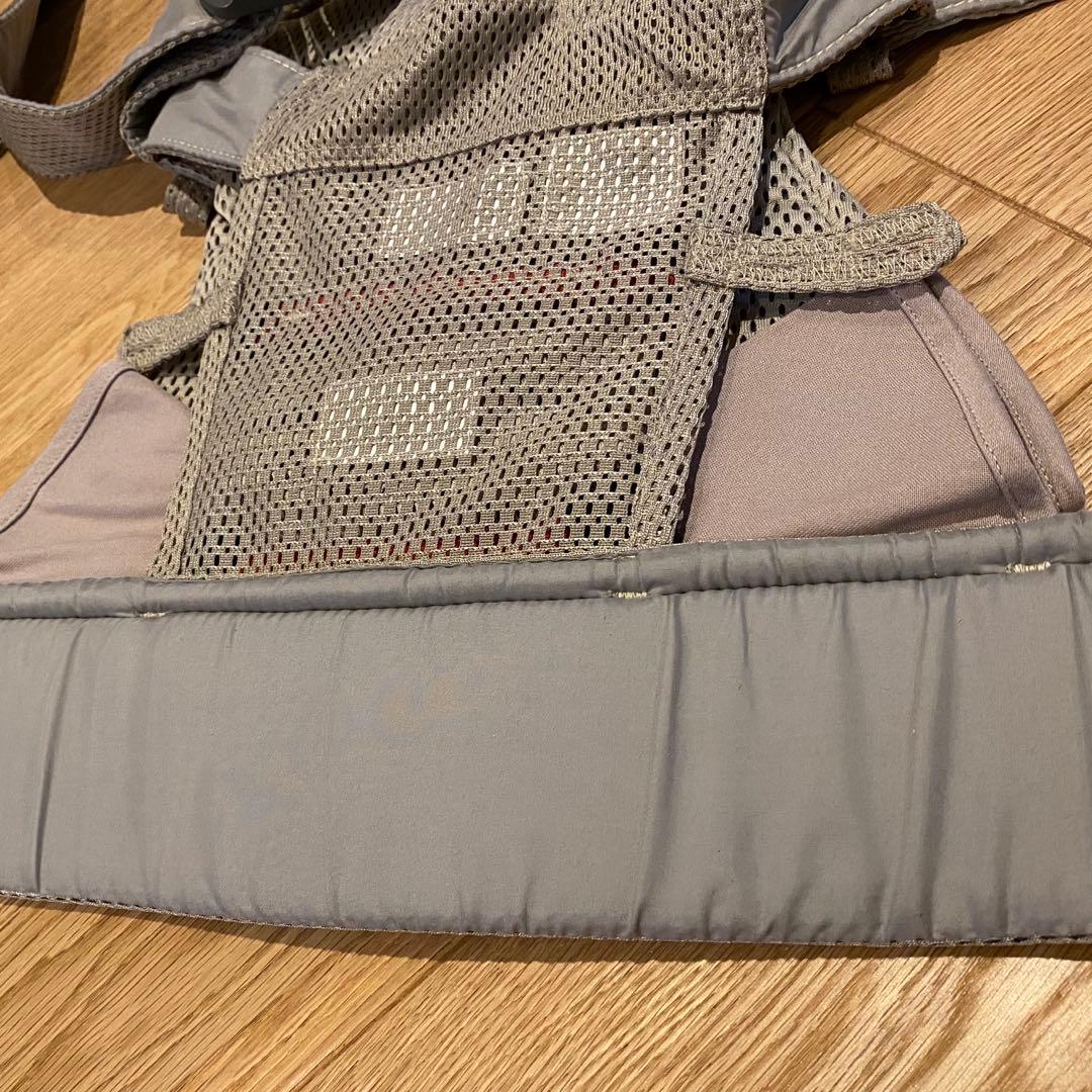 【 BABY BjORN 】 ONE KAI Air メッシュ　グレーベージュ