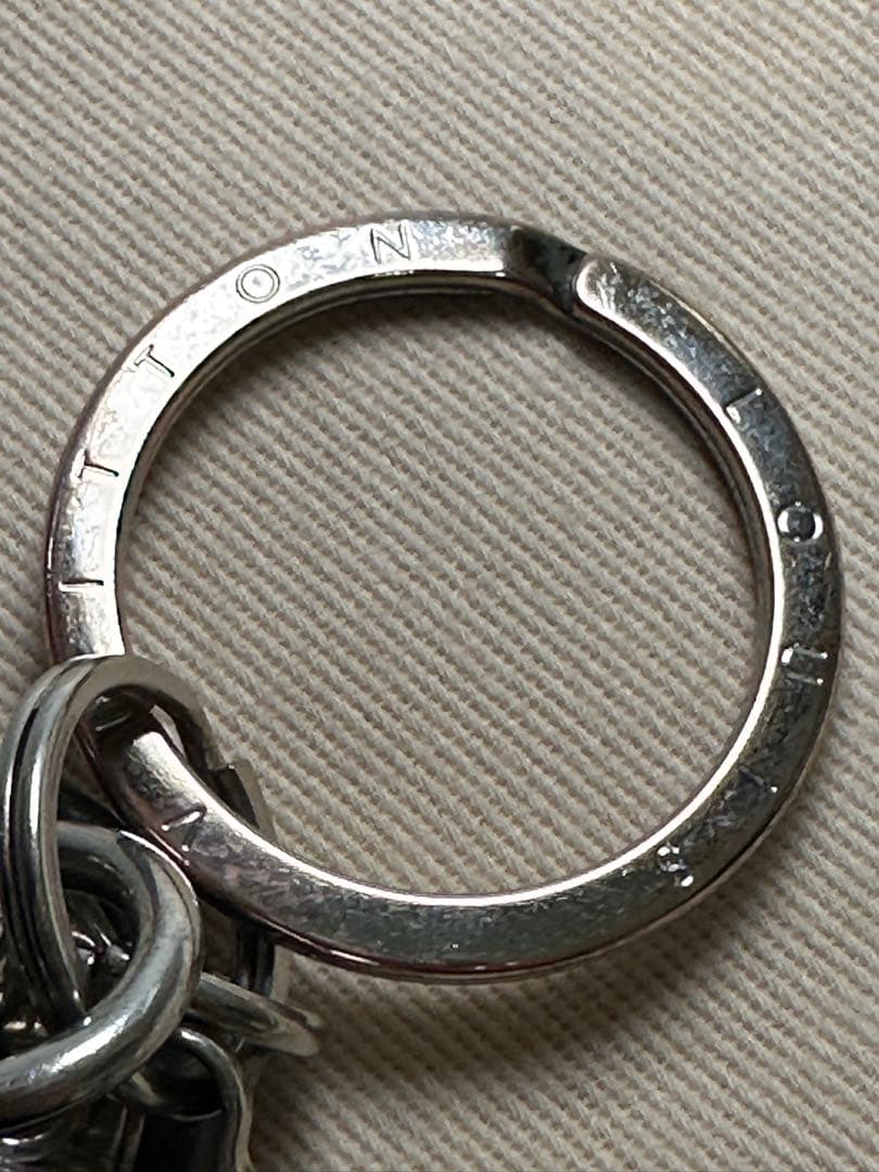 【ルイ・ヴィトン】 訳ありレザー キーホルダー