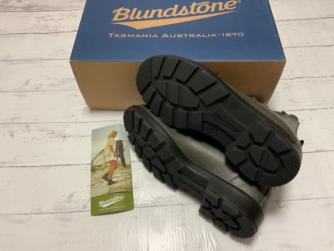 BLUNDSTONE VEGAN サイドゴア　サイズ５　新品未使用