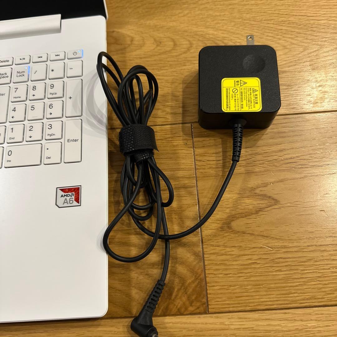 NEC LAVIE NS20A/M ホワイトノートPC ACアダプター付き