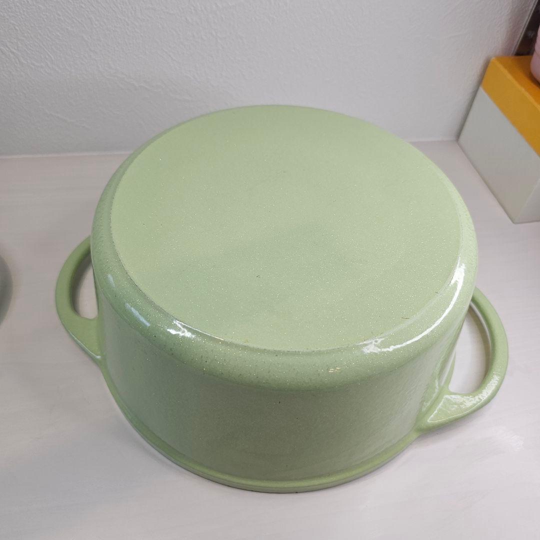 VERMICULARバーミキュラオーブンポットラウンド 22cm パールグリーン