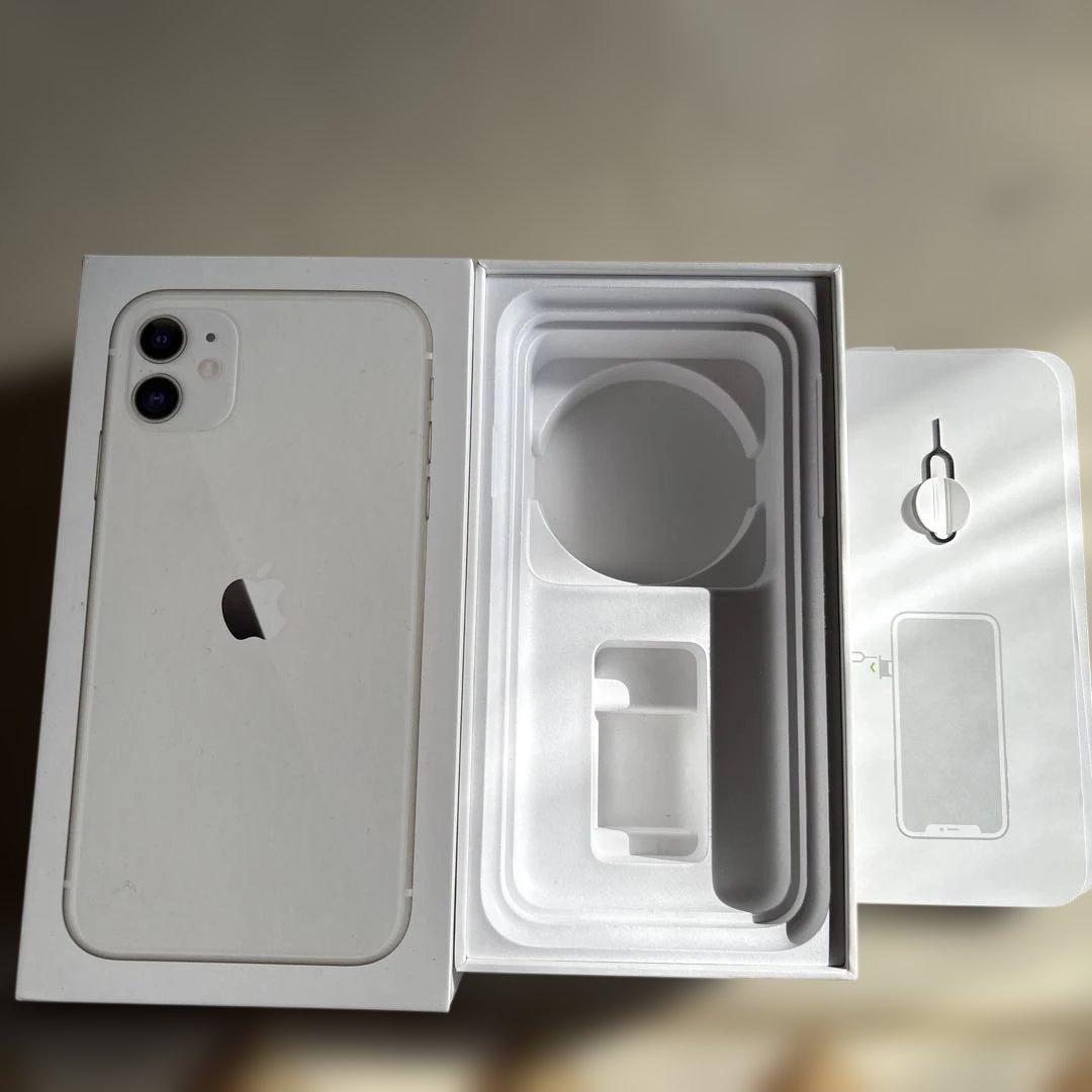 iPhone 11 ホワイト　64GB