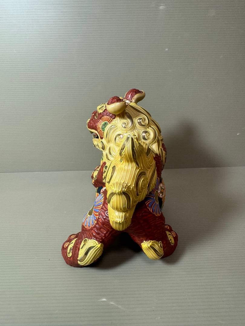 2870 九谷焼 玉乗り獅子 狛犬 シーサー 置物 開運 魔除け 縁起物 骨董品